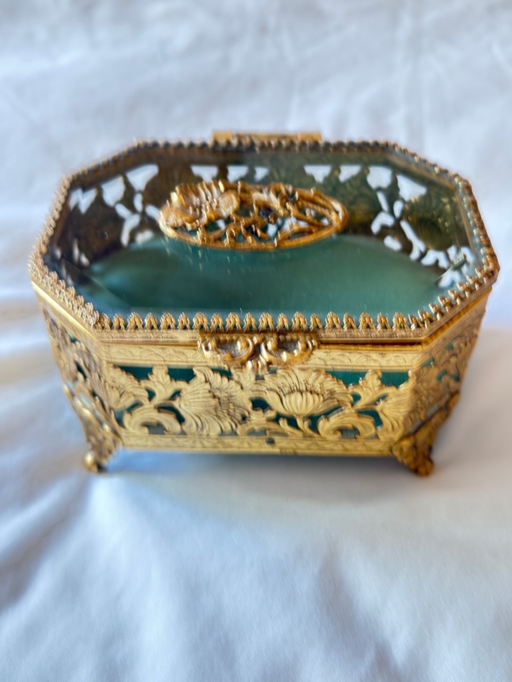 Vintage Ornate Gold Filigree Decorative Jewelry Box with Green Lining